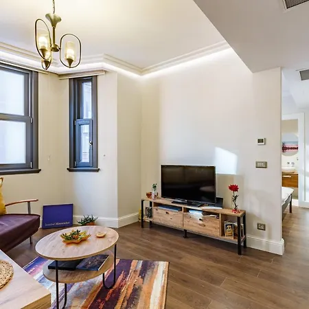 Modern House With Central Location In Beyoglu Lägenhet