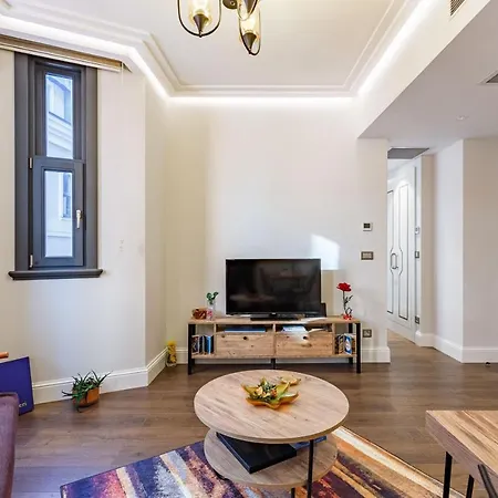 Apartment Modern House With Central Location In Beyoglu Istanbul